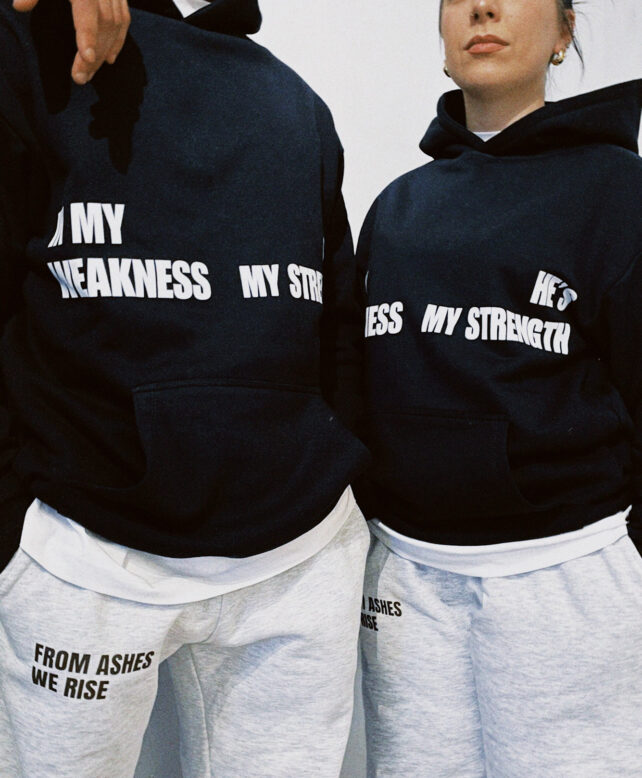 Alternative view of FORCE AND WEAKNESS édition limitée